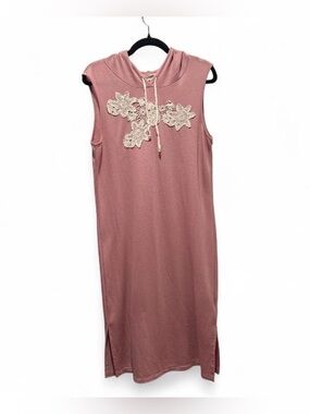 Hiatus Sleeveless Rose Midi Hoodie Dress with Cream Lace Appliqué